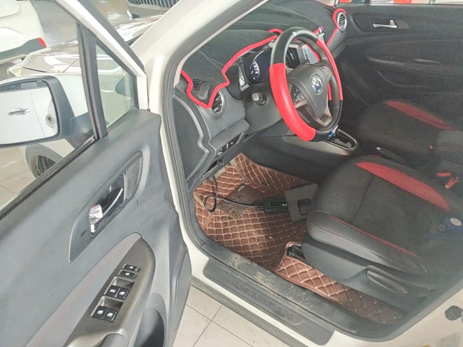 CHANGAN CS15 2016 1.5L Automatic Fashion Edition — миниатюра 24