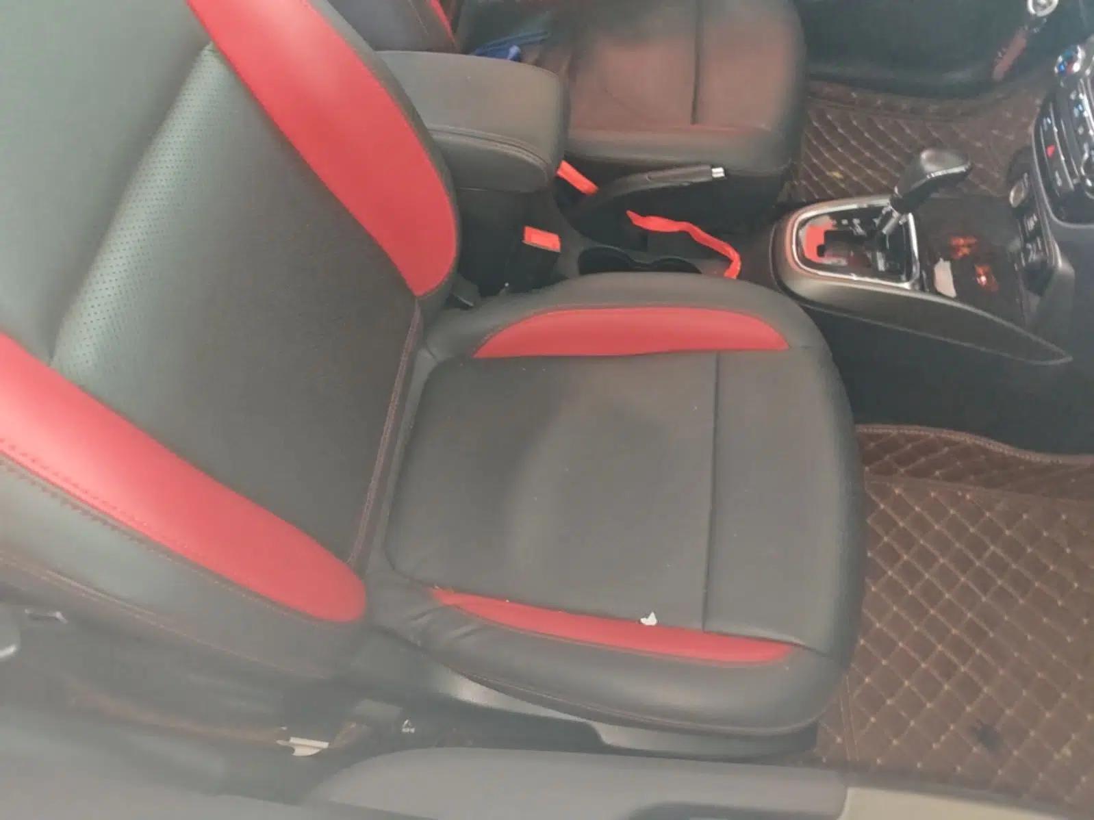 CHANGAN CS15 2016 1.5L Automatic Fashion Edition — миниатюра 25