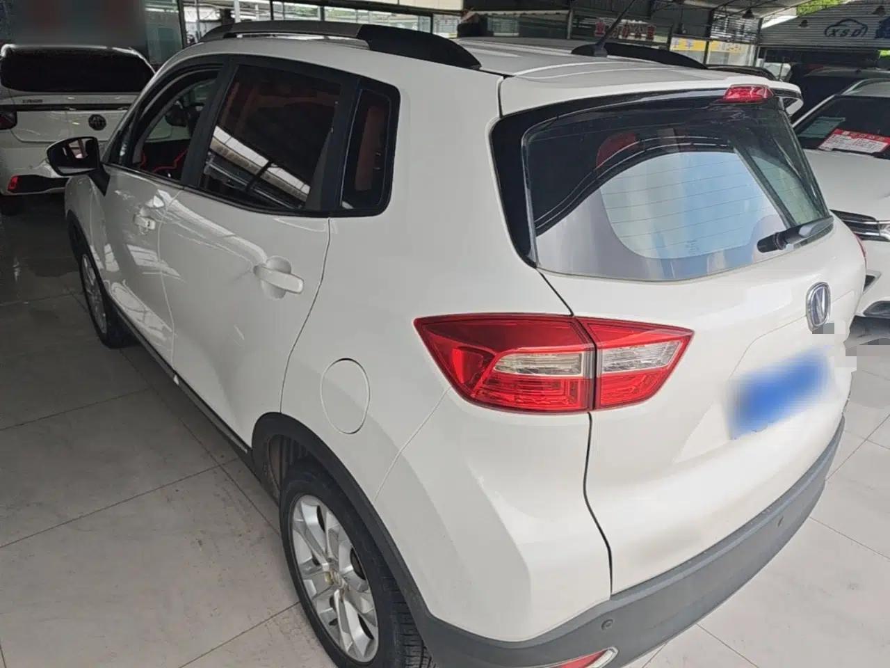 CHANGAN CS15 2016 1.5L Automatic Fashion Edition — миниатюра 4