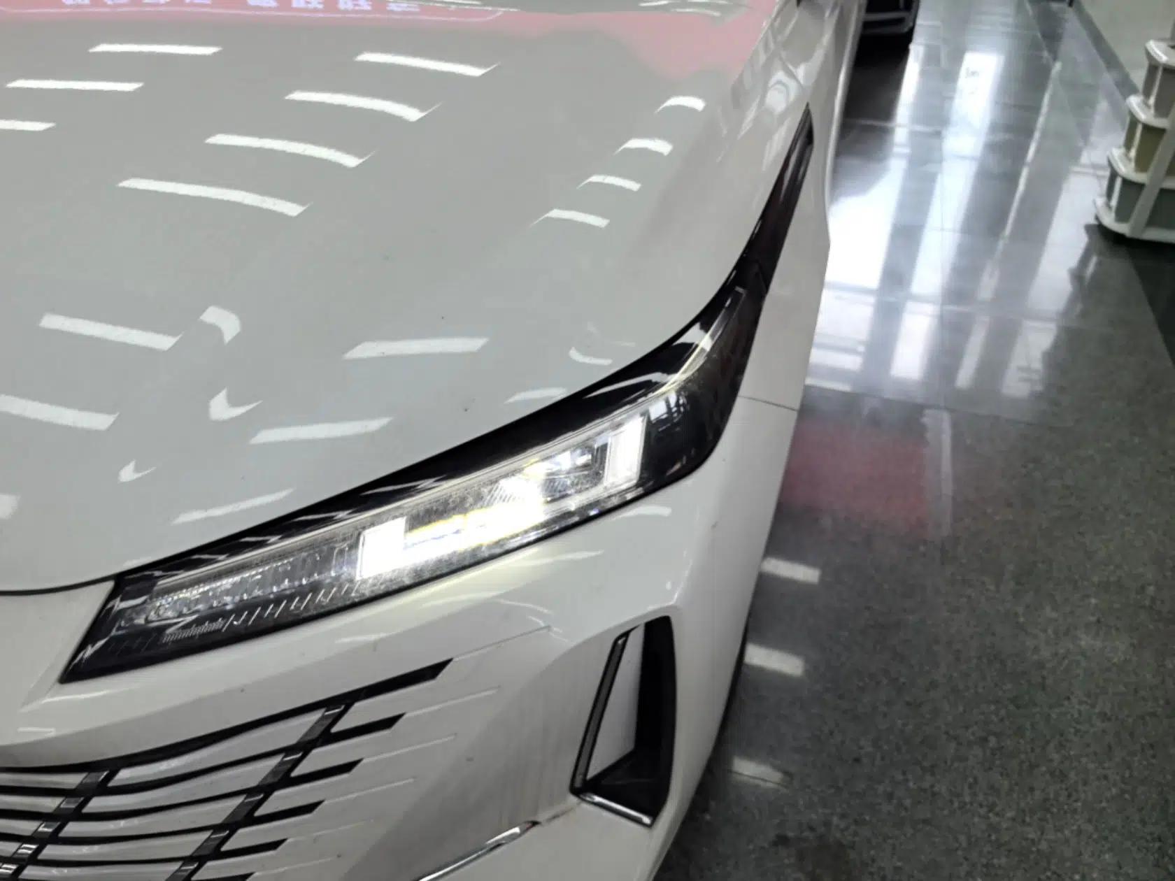 CHANGAN Eado PHEV 2025 Smart New Blue Whale 145KM Battleship Edition — миниатюра 8