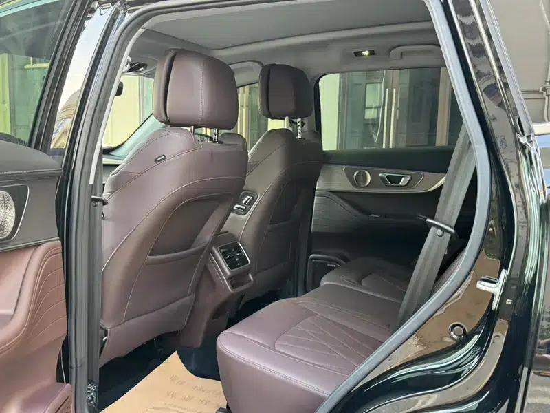 Chery Tiggo 8 PRO 2025 390T 2WD Premium Edition II — миниатюра 13