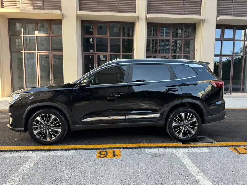 Chery Tiggo 8 PRO 2025 390T 2WD Premium Edition II — миниатюра 4