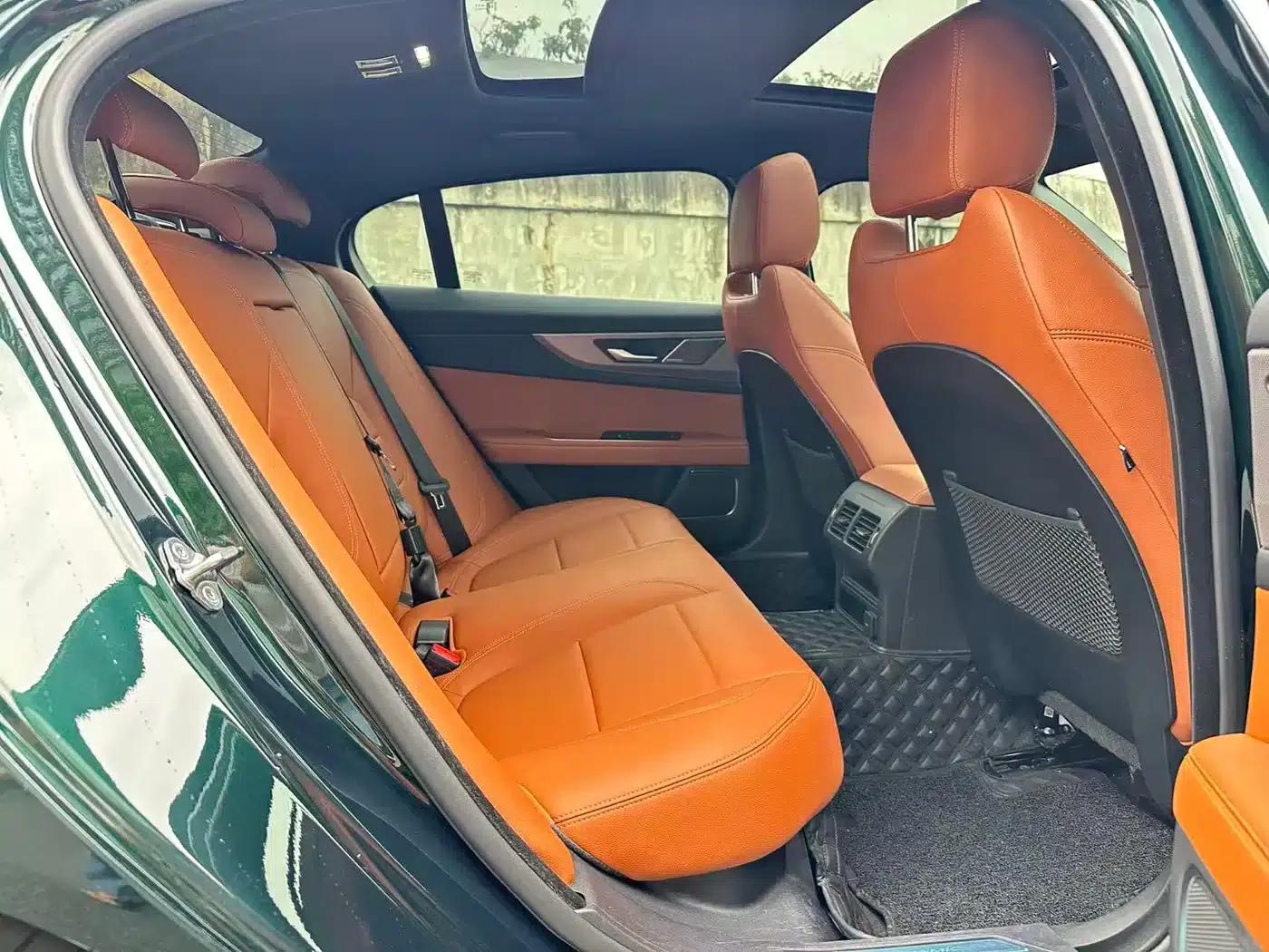 Jaguar XEL 2025 2.0T 250PS R-DYNAMIC 90th Anniversary Edition — миниатюра 8