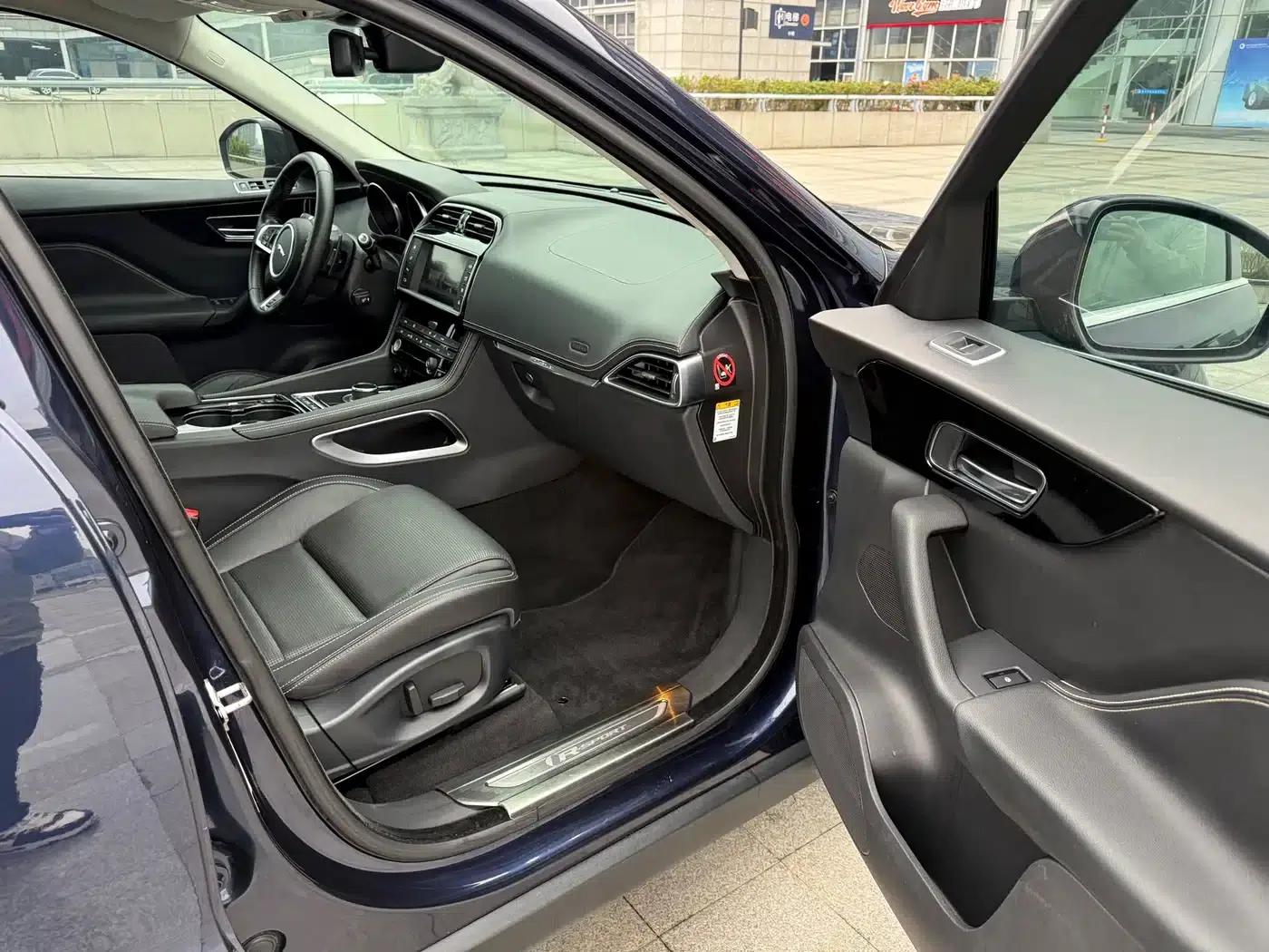 2016 Jaguar F-PACE 3.0 SC AWD R-Sport — миниатюра 17