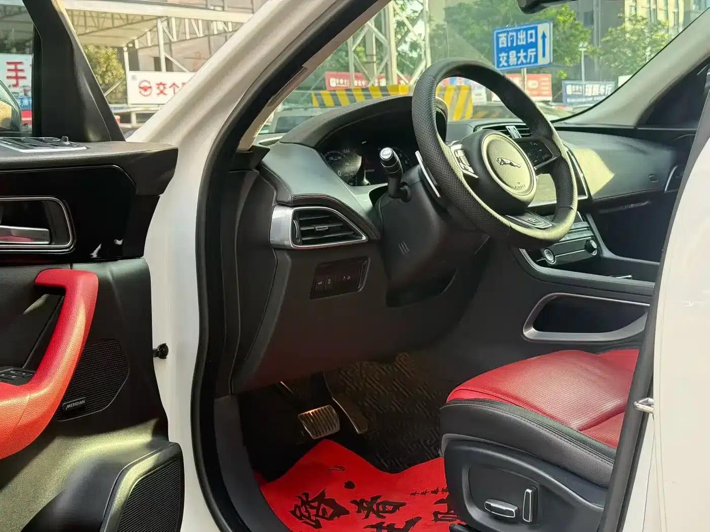 2018 Jaguar F-PACE Facelift 2.0T AWD R-Sport Edition — миниатюра 4
