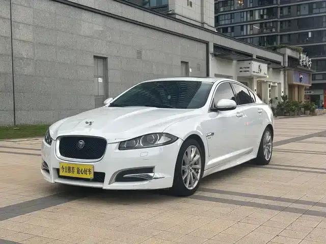 2013 Jaguar XF 3.0 SC Luxury Edition