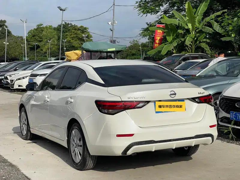 Nissan Sylphy 2020 Facelift 1.6L XE CVT Comfort Edition — миниатюра 4