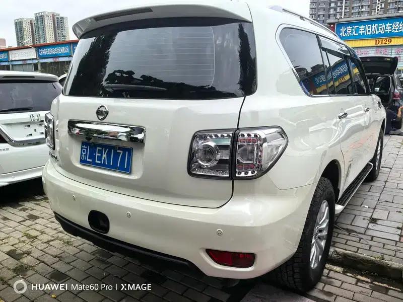 Nissan Patrol Y61 2018 4.0L Automatic 4WD 7-Seater Parallel Import — миниатюра 4