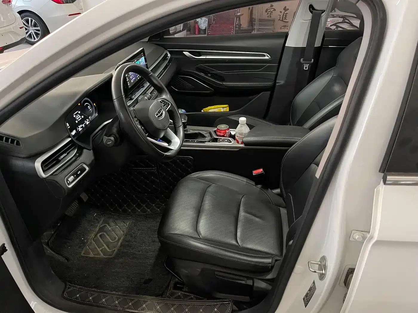 Geely Emgrand 2022 4th Generation 1.5L CVT Premium — миниатюра 4