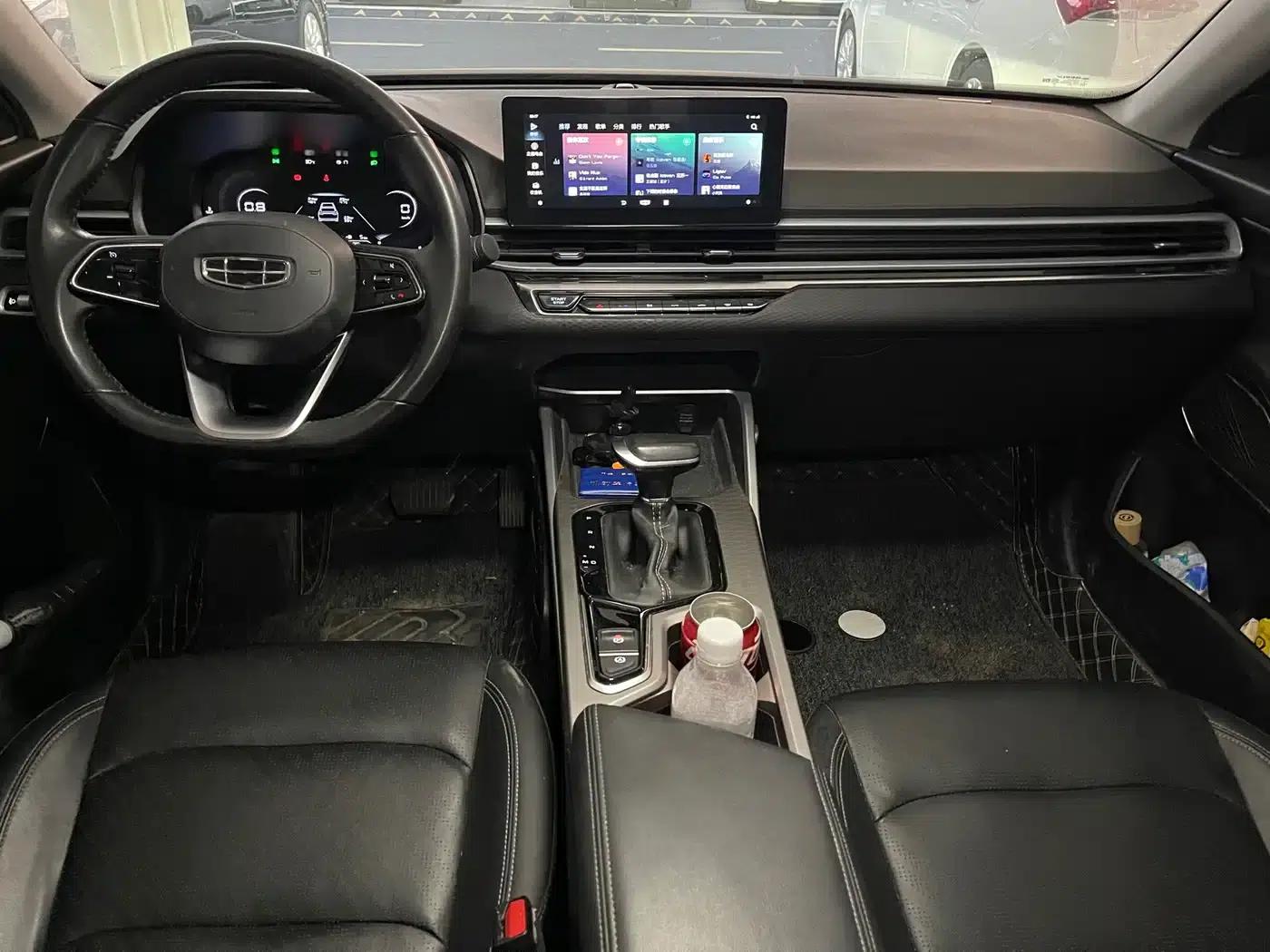 Geely Emgrand 2022 4th Generation 1.5L CVT Premium — миниатюра 7