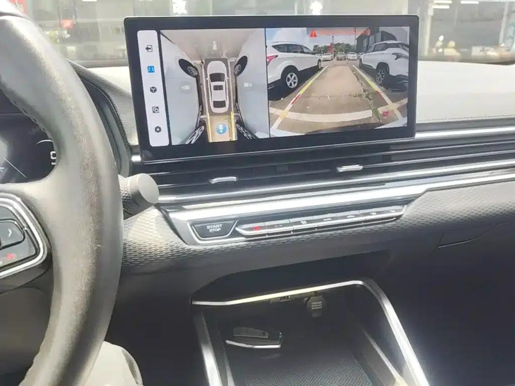 Geely Emgrand 2023 4th Generation Champion Edition 1.5L CVT Premium — миниатюра 13