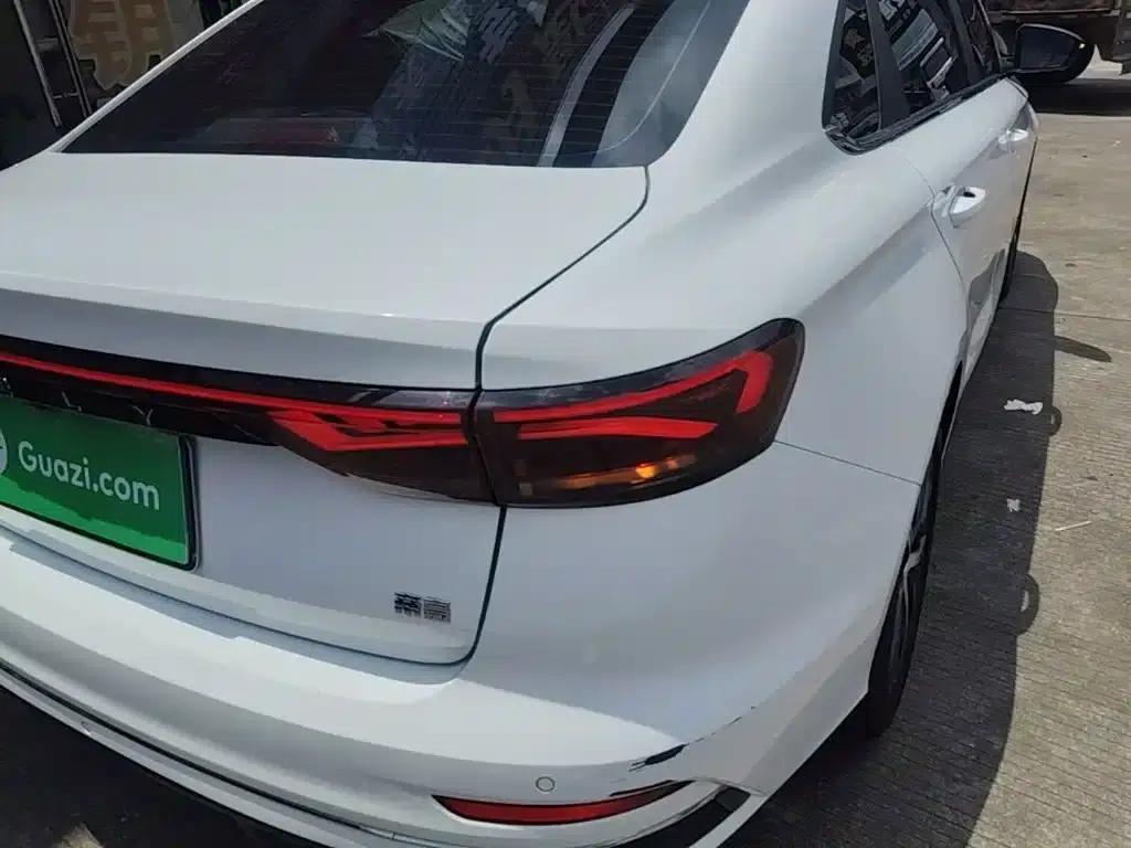 Geely Emgrand 2023 4th Generation Champion Edition 1.5L CVT Premium — миниатюра 8