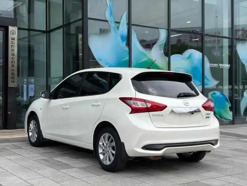 2016 Tiida 1.6L CVT Sport Edition — миниатюра 5