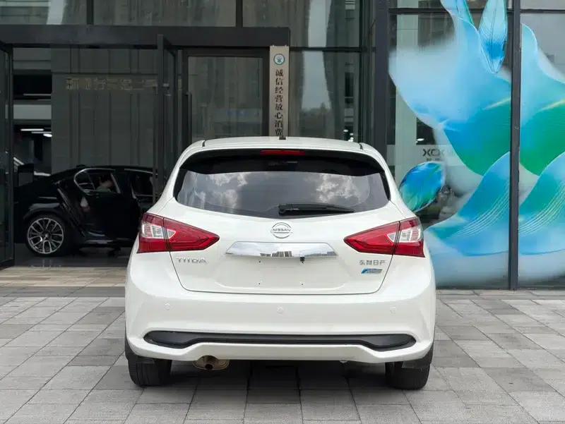 2016 Tiida 1.6L CVT Sport Edition — миниатюра 6