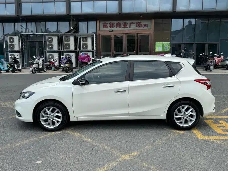 2021 Tiida 1.6L CVT Smart Edition — миниатюра 3