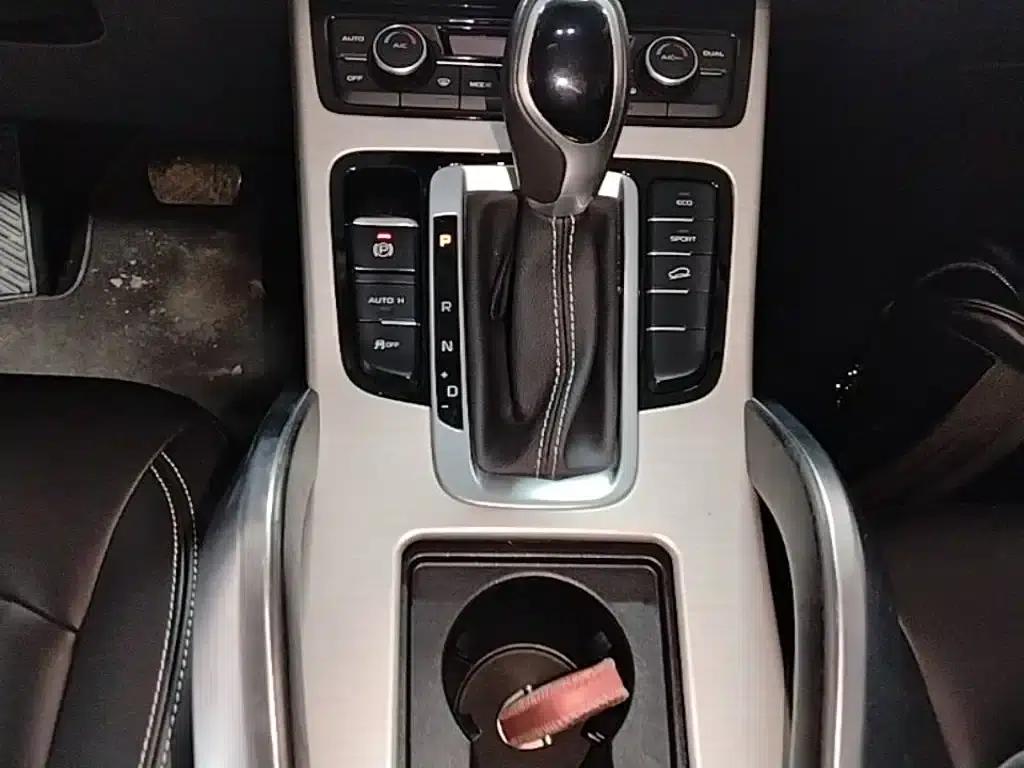 Geely Boyue 2018 1.8TD Automatic 2WD Smart Edition — миниатюра 14