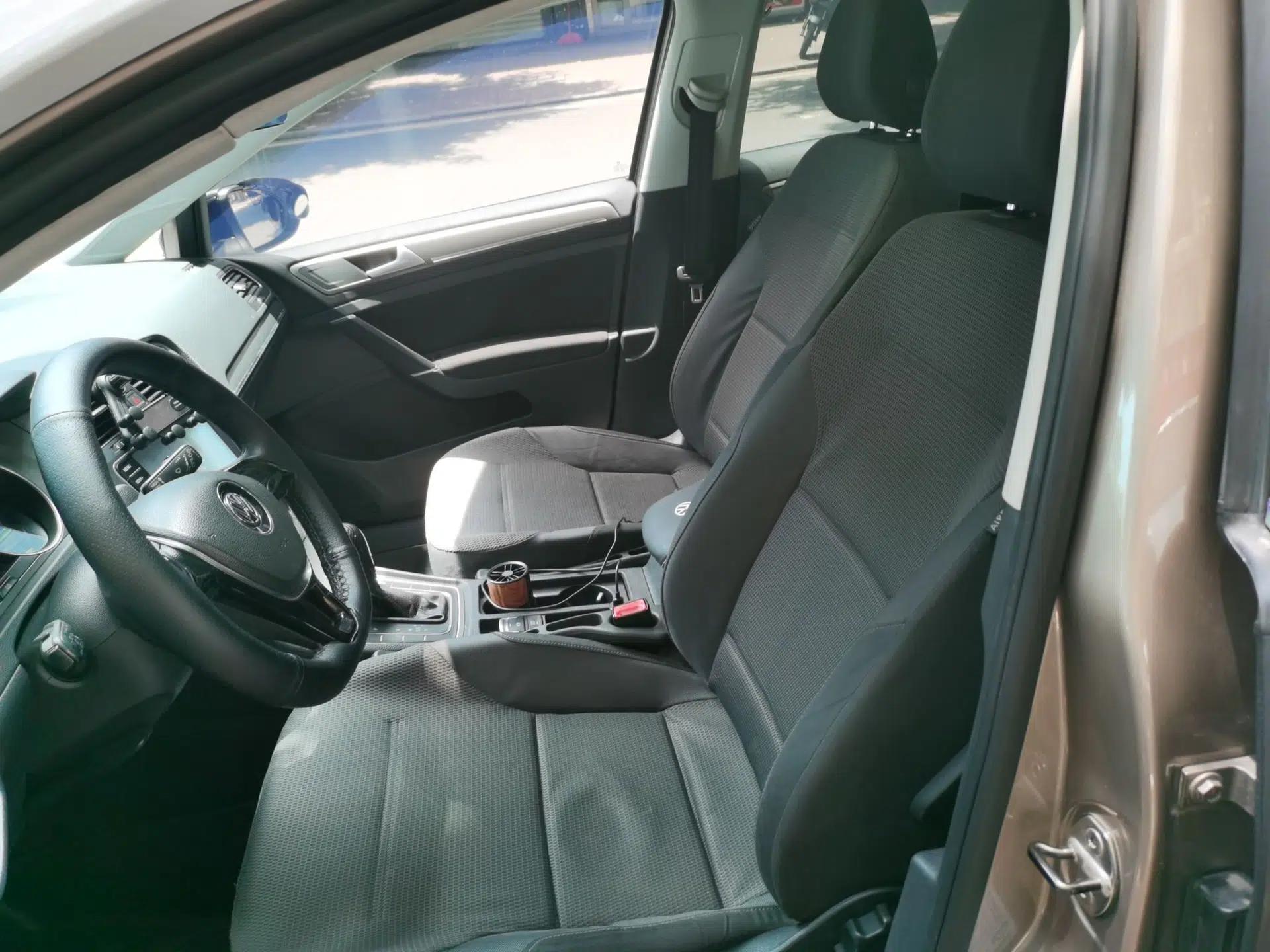 Volkswagen Golf 2015 1.6L Automatic Fashion Model — миниатюра 15