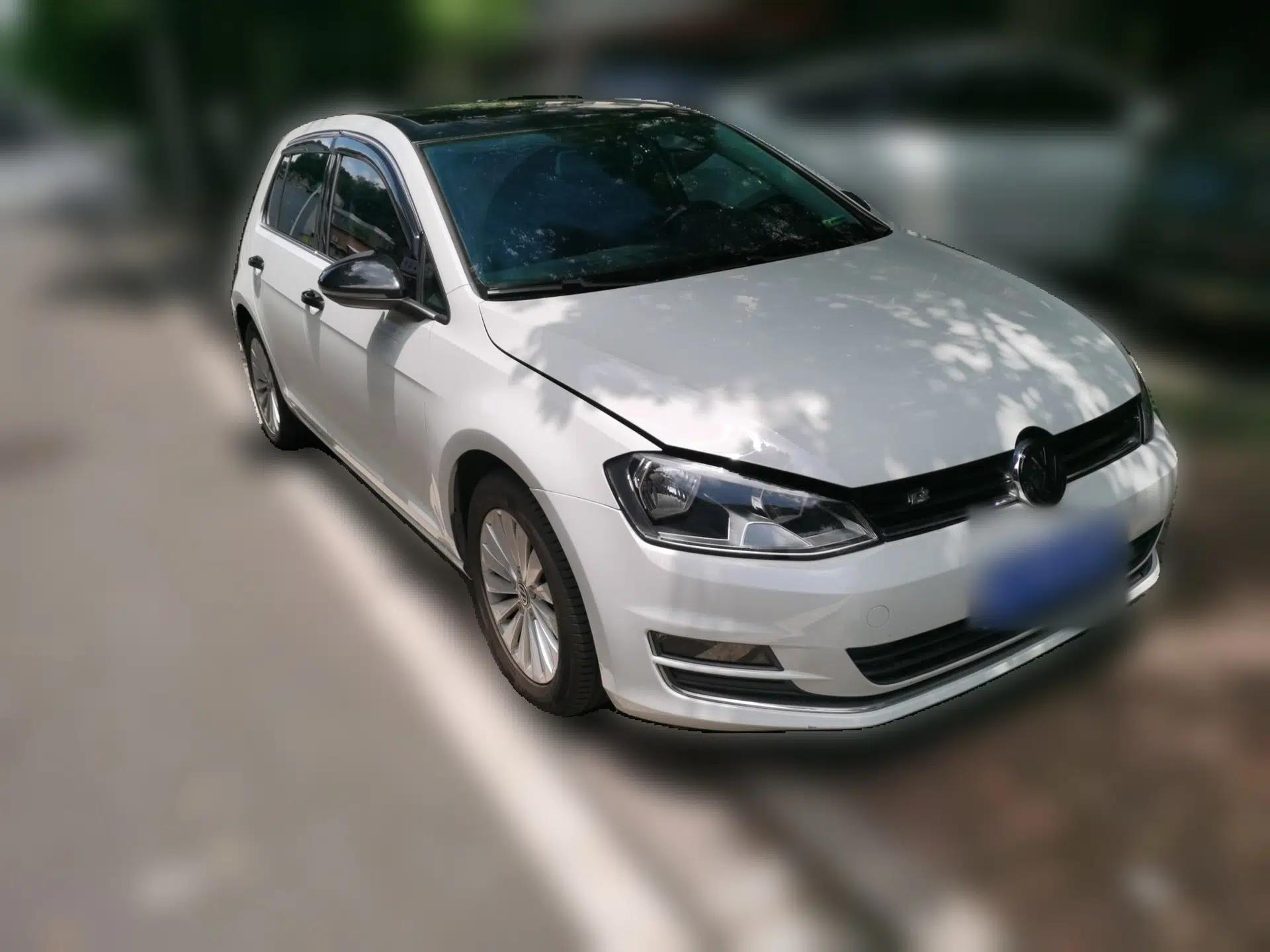 Volkswagen Golf 2015 1.6L Automatic Fashion Model — миниатюра 3