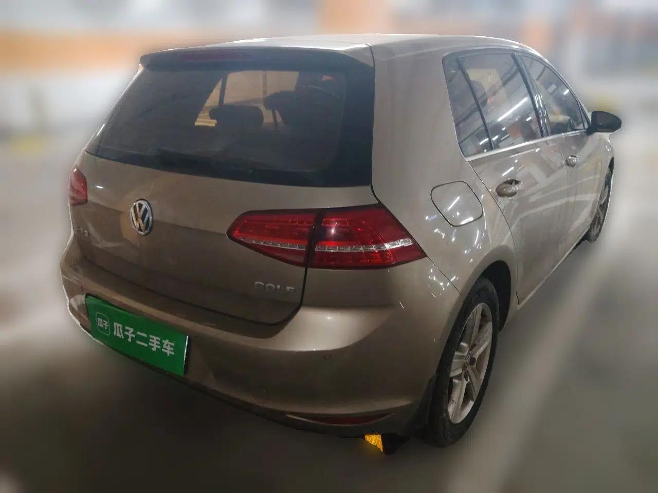 Volkswagen Golf 2016 1.6L Automatic Comfort Model — миниатюра 6