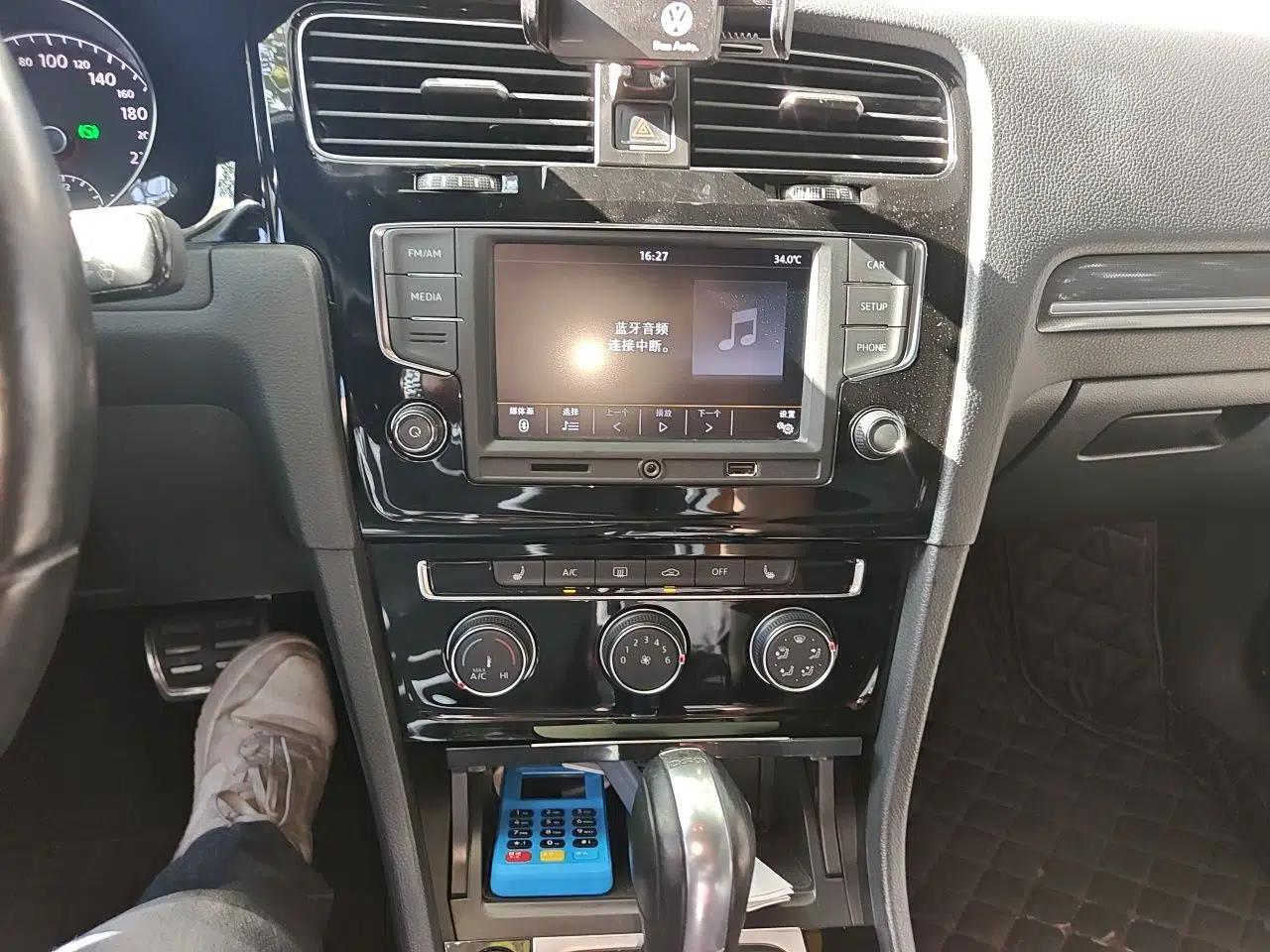 Volkswagen Golf 2016 1.4TSI Automatic R-Line — миниатюра 13