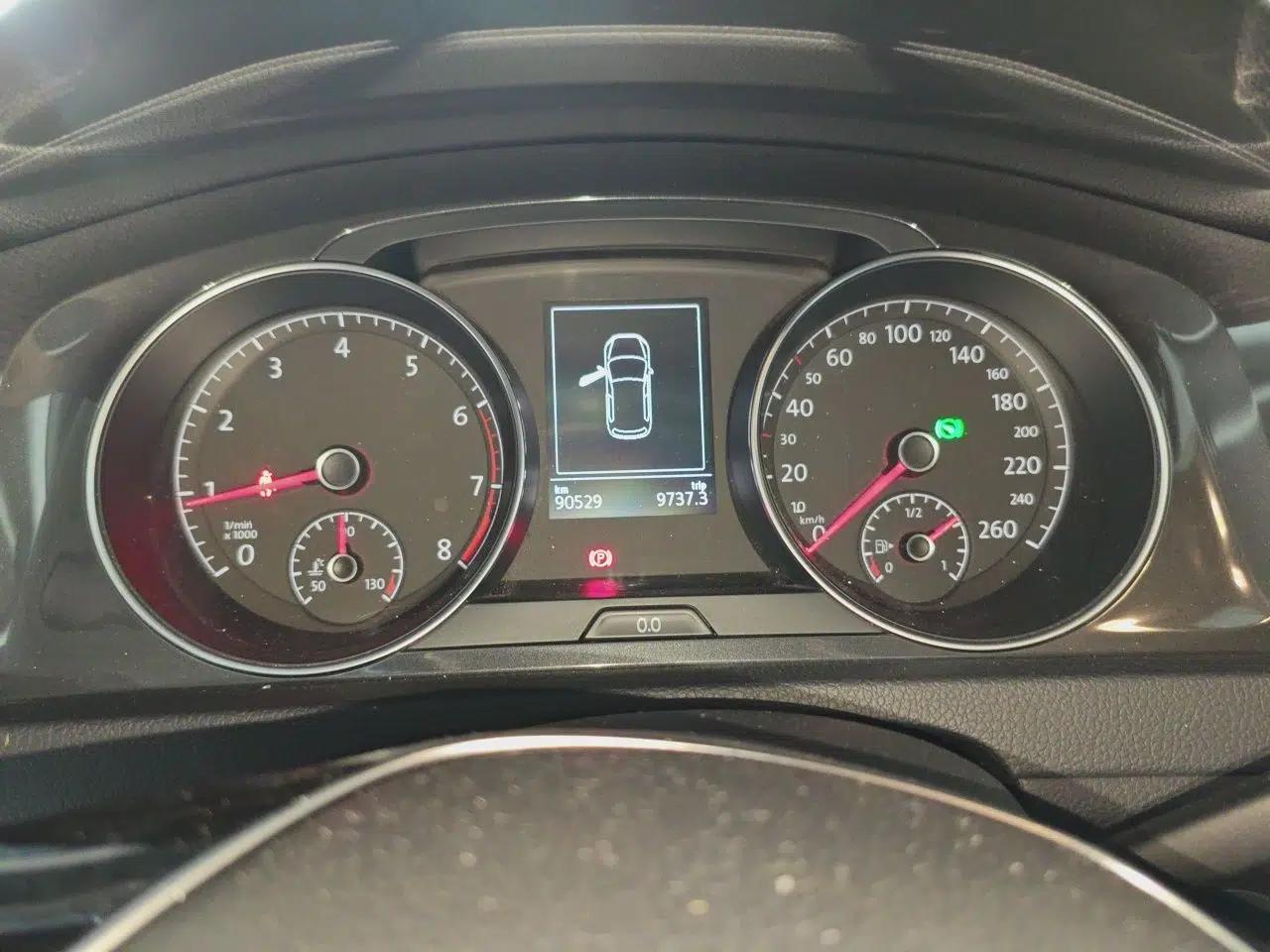 Volkswagen Golf 2018 230TSI Automatic Comfort Model — миниатюра 11