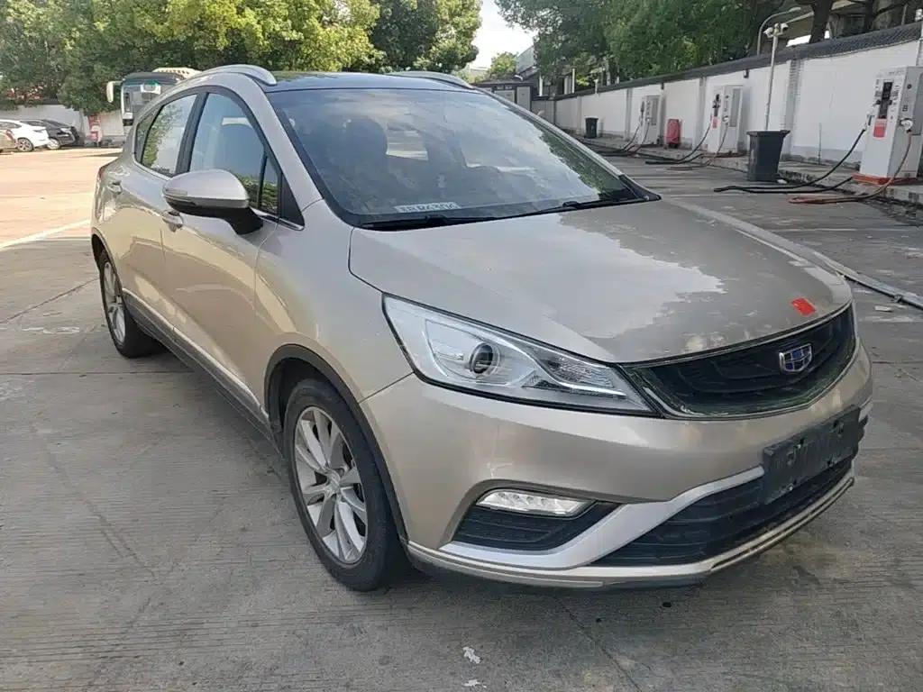 Geely GS 2016 Elegant Edition 1.8L Manual Leading Model — миниатюра 4