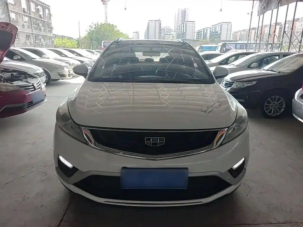 Geely GS 2016 Elegant Edition 1.3T Automatic Leading Model — миниатюра 3