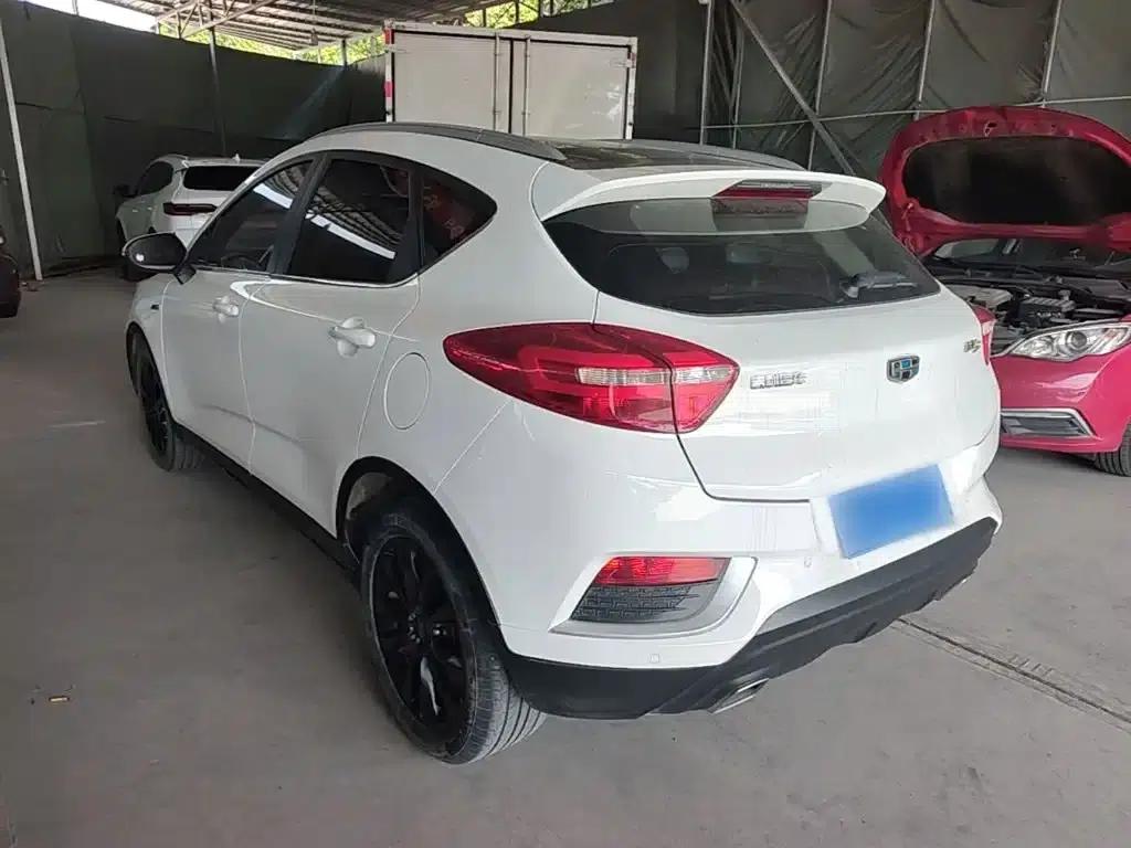 Geely GS 2016 Elegant Edition 1.3T Automatic Leading Model — миниатюра 5