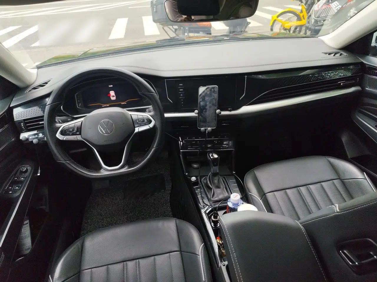 Volkswagen Passat 2022 330TSI Elite Edition — миниатюра 9