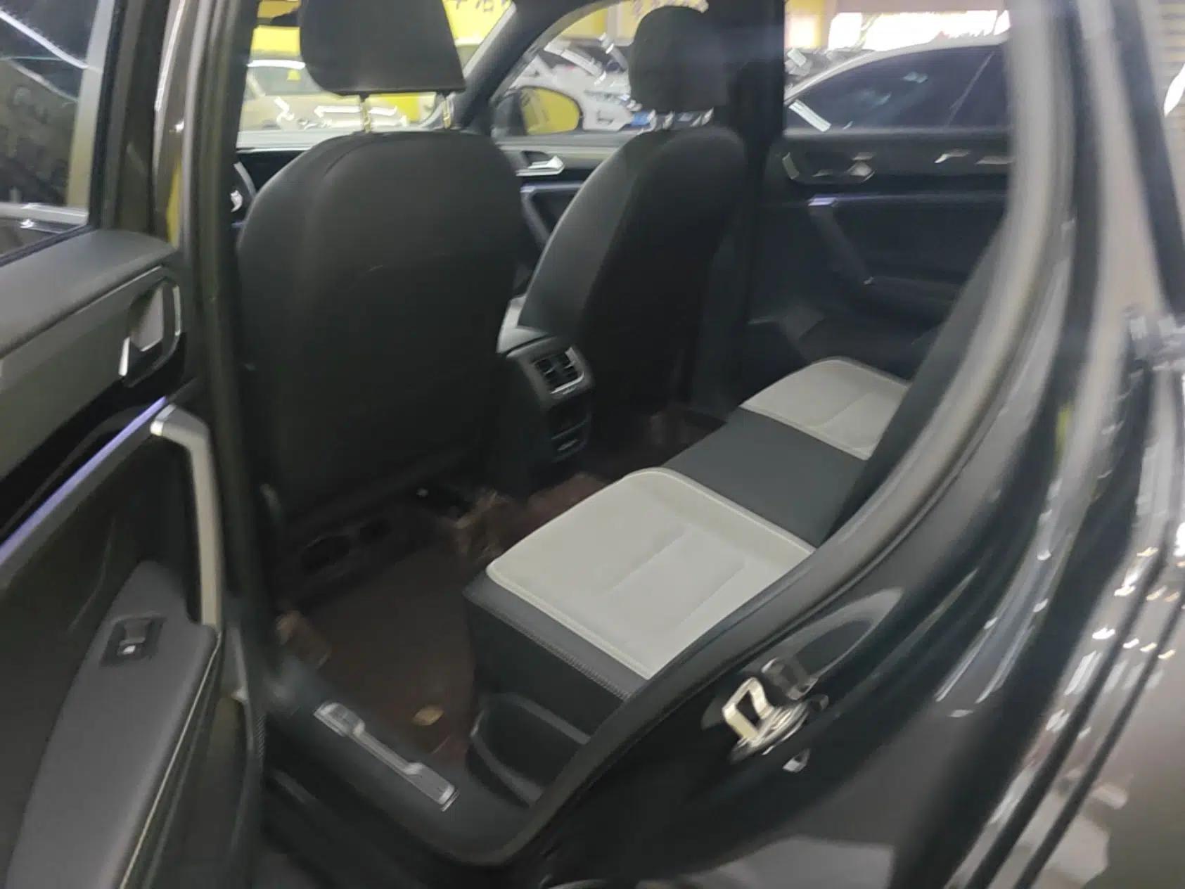 Volkswagen Tayron 2021 380TSI All-Wheel Drive R-Line Connected Version — миниатюра 20