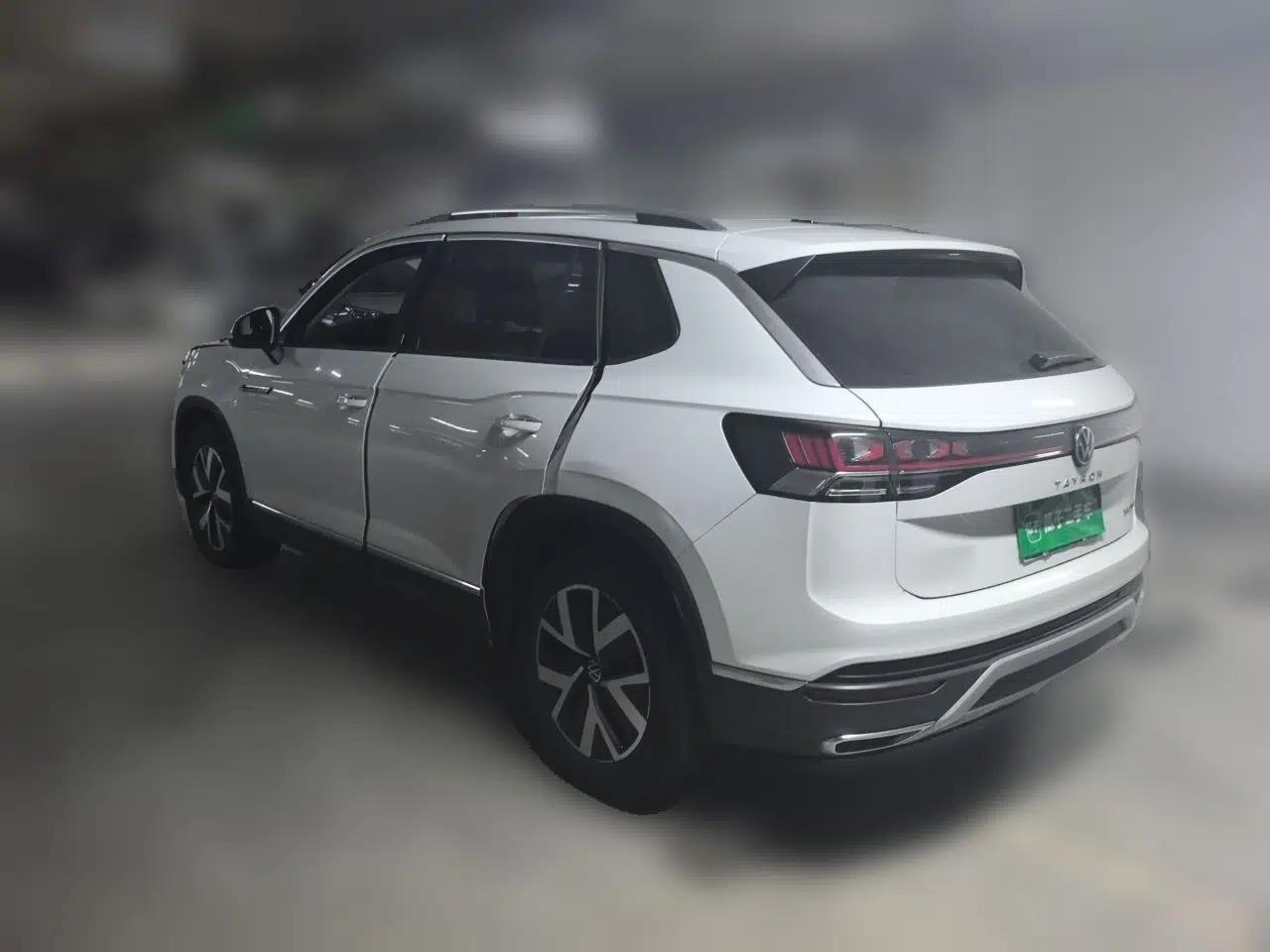 Volkswagen Tayron 2023 330TSI Two-Wheel-Drive Luxury Plus Advanced Version — миниатюра 4