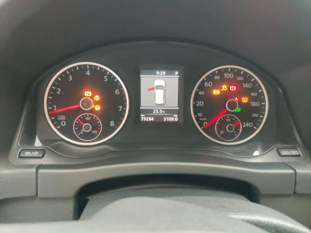 Volkswagen Tiguan 2013 2.0 TSI Automatic All-Wheel-Drive Flagship Edition — миниатюра 11