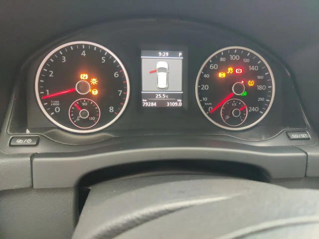 Volkswagen Tiguan 2013 2.0 TSI Automatic All-Wheel-Drive Flagship Edition — миниатюра 12