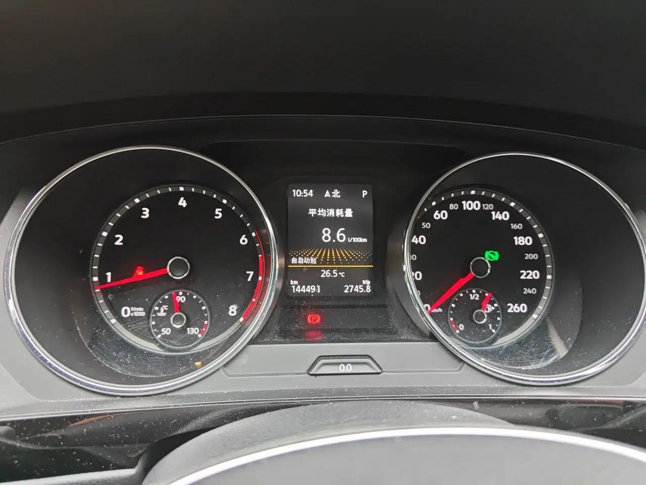 Volkswagen Tiguan L 2018 330TSI Automatic Two-Wheel Drive Luxury Edition — миниатюра 11