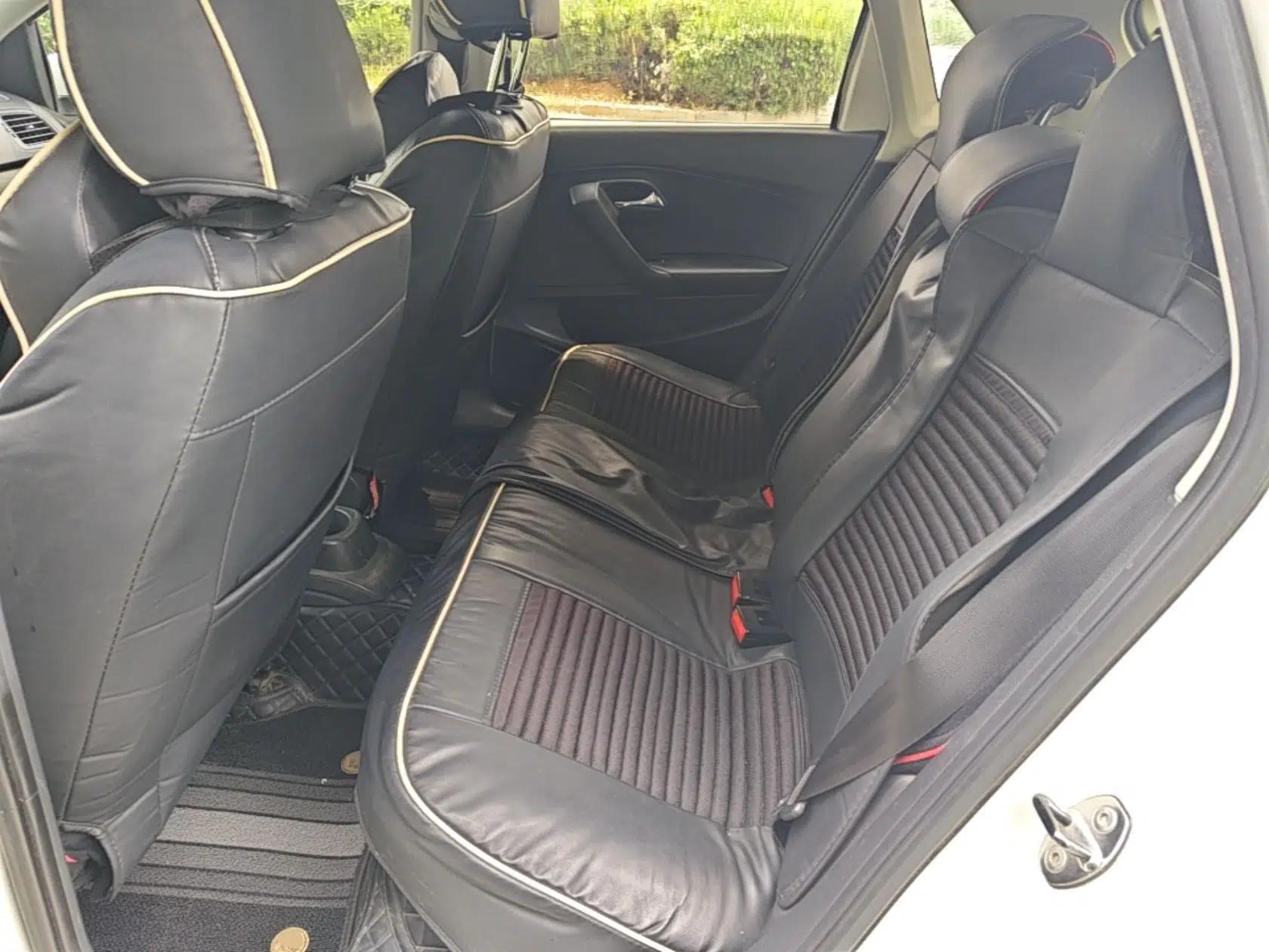 Volkswagen Polo 2014 1.4L Manual Fashion Edition — миниатюра 20