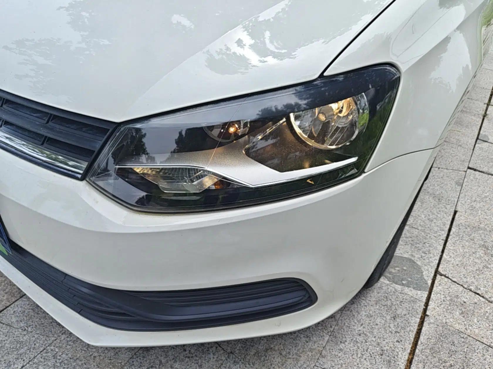 Volkswagen Polo 2014 1.4L Manual Fashion Edition — миниатюра 8