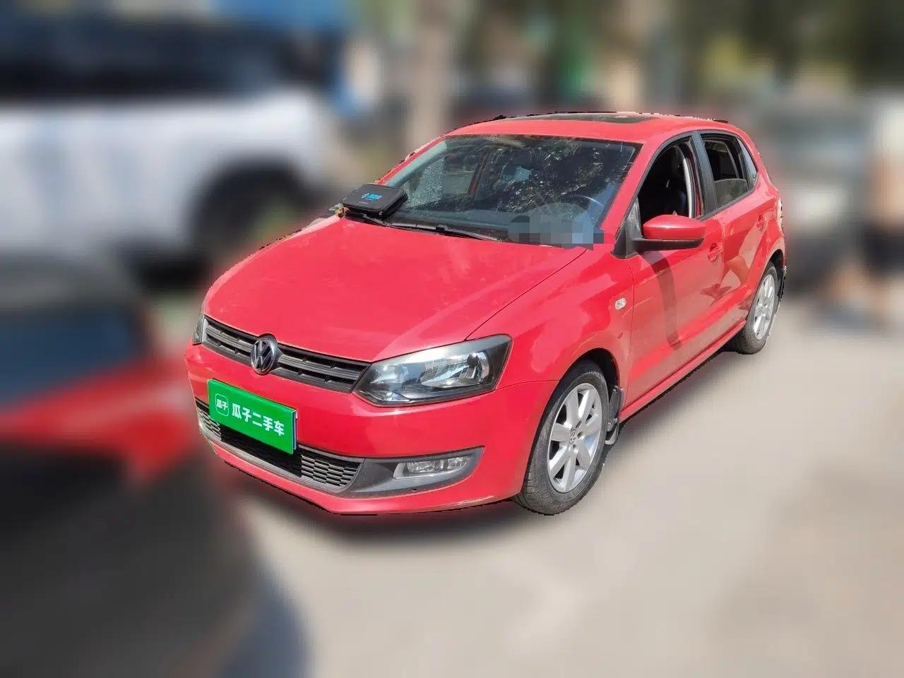 Volkswagen Polo 2011 1.6L Automatic ZhiKu Edition — миниатюра 1