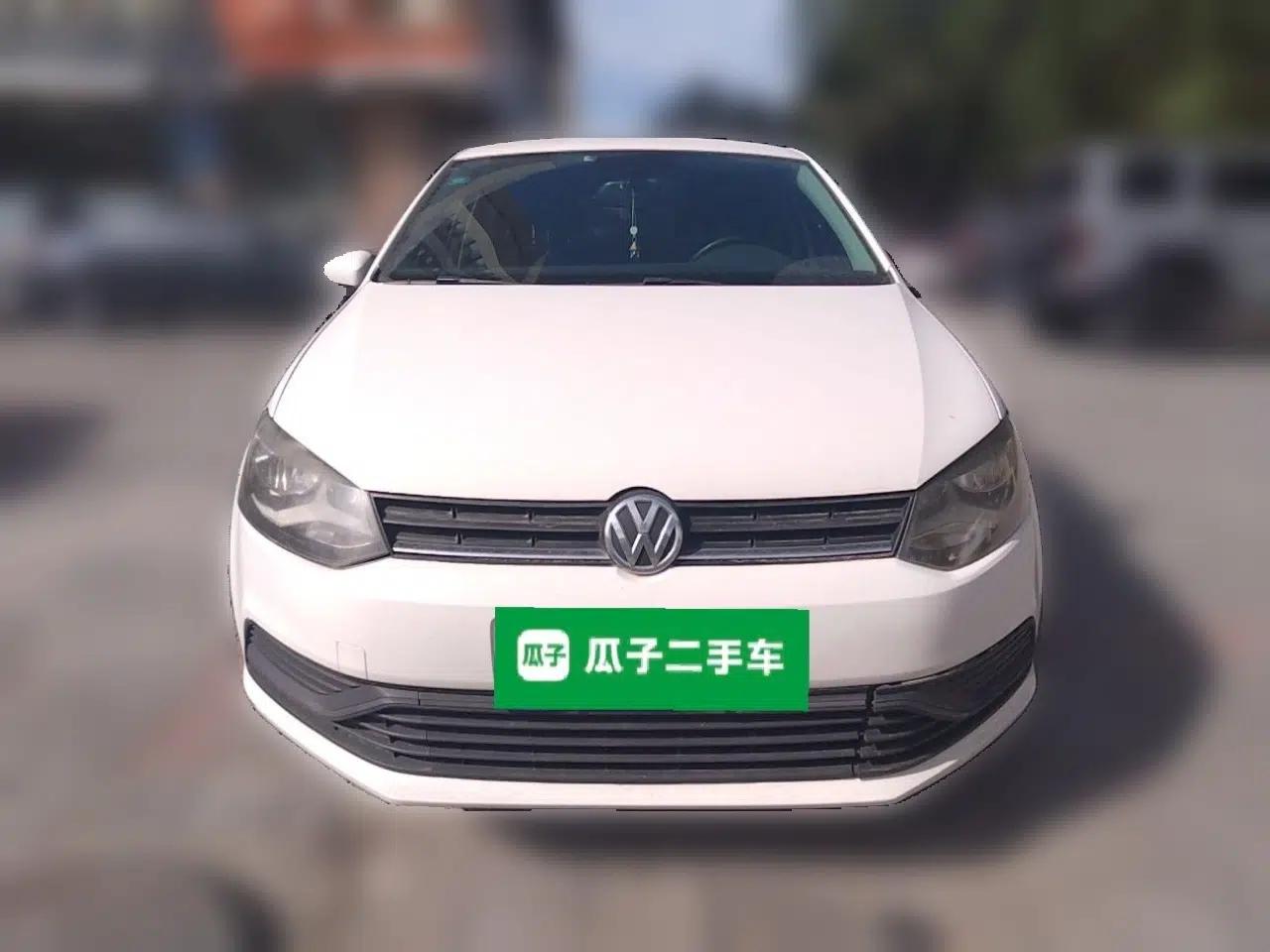 Volkswagen Polo 2016 1.4L Automatic Trendy Model — миниатюра 2