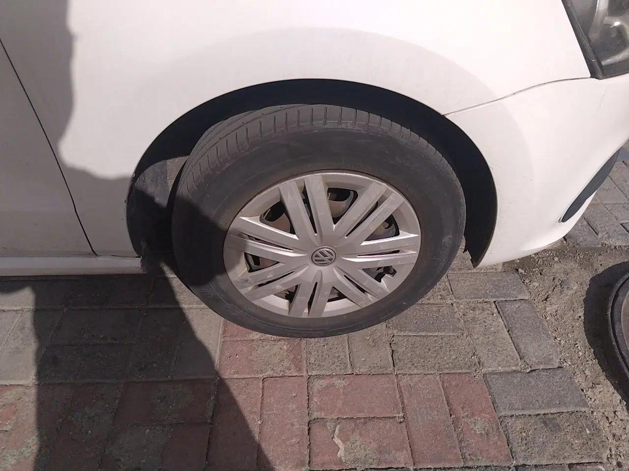 Volkswagen Polo 2016 1.4L Automatic Trendy Model — миниатюра 8