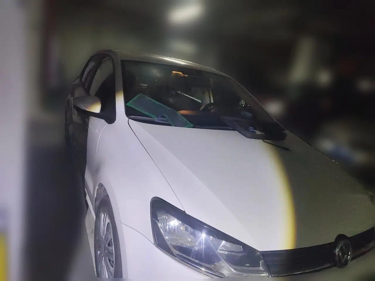 Volkswagen Polo 2016 1.6L Automatic Comfort Model — миниатюра 3