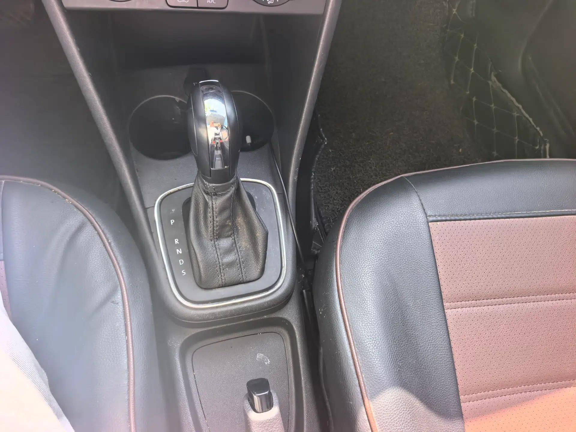 Volkswagen Polo 2018 1.5L Automatic Advanced Driving Model — миниатюра 17