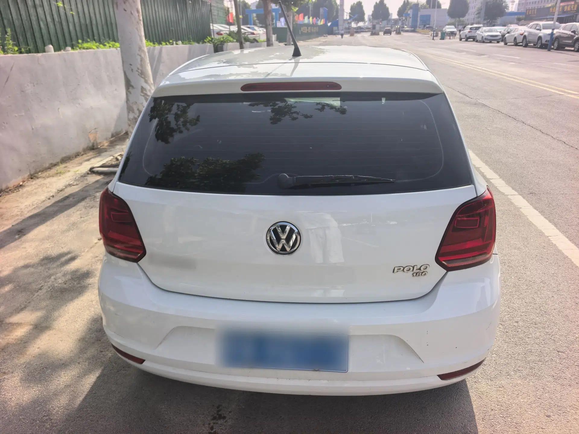 Volkswagen Polo 2018 1.5L Automatic Advanced Driving Model — миниатюра 6