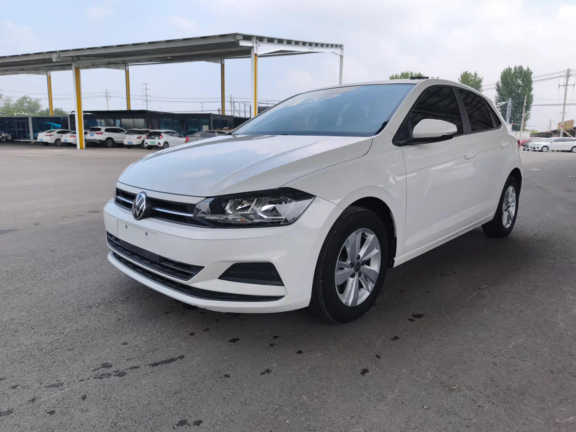 Volkswagen Polo 2021 Plus 1.5L Automatic Panoramic Enjoyment Edition — миниатюра 1