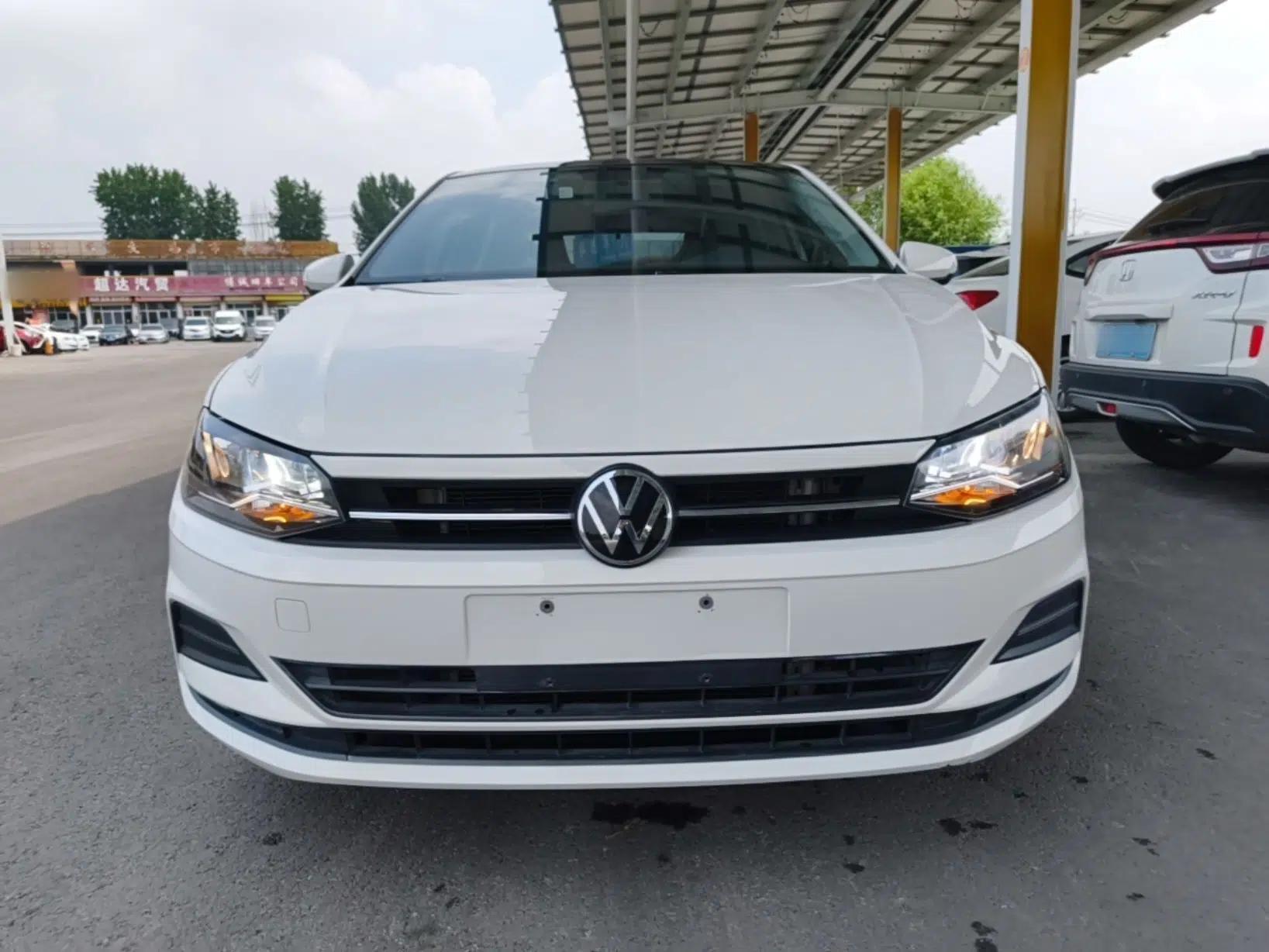 Volkswagen Polo 2021 Plus 1.5L Automatic Panoramic Enjoyment Edition — миниатюра 2