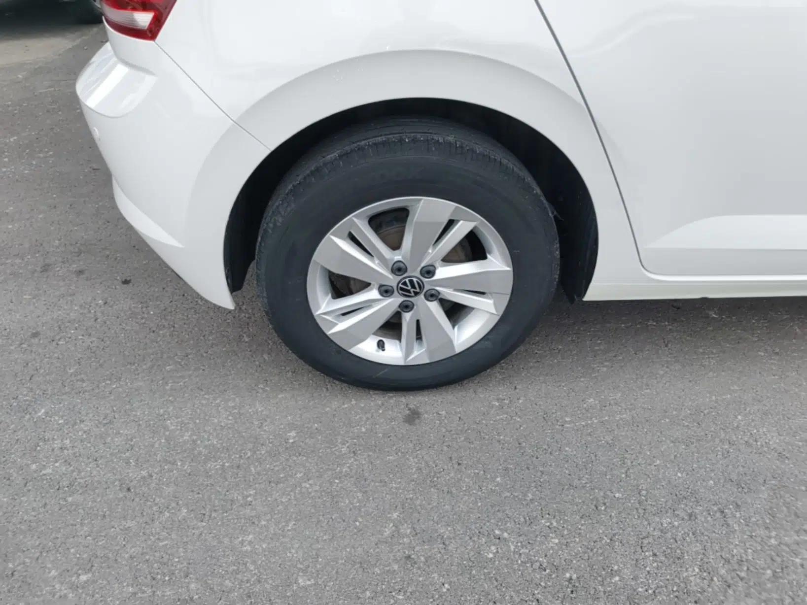 Volkswagen Polo 2021 Plus 1.5L Automatic Panoramic Enjoyment Edition — миниатюра 11