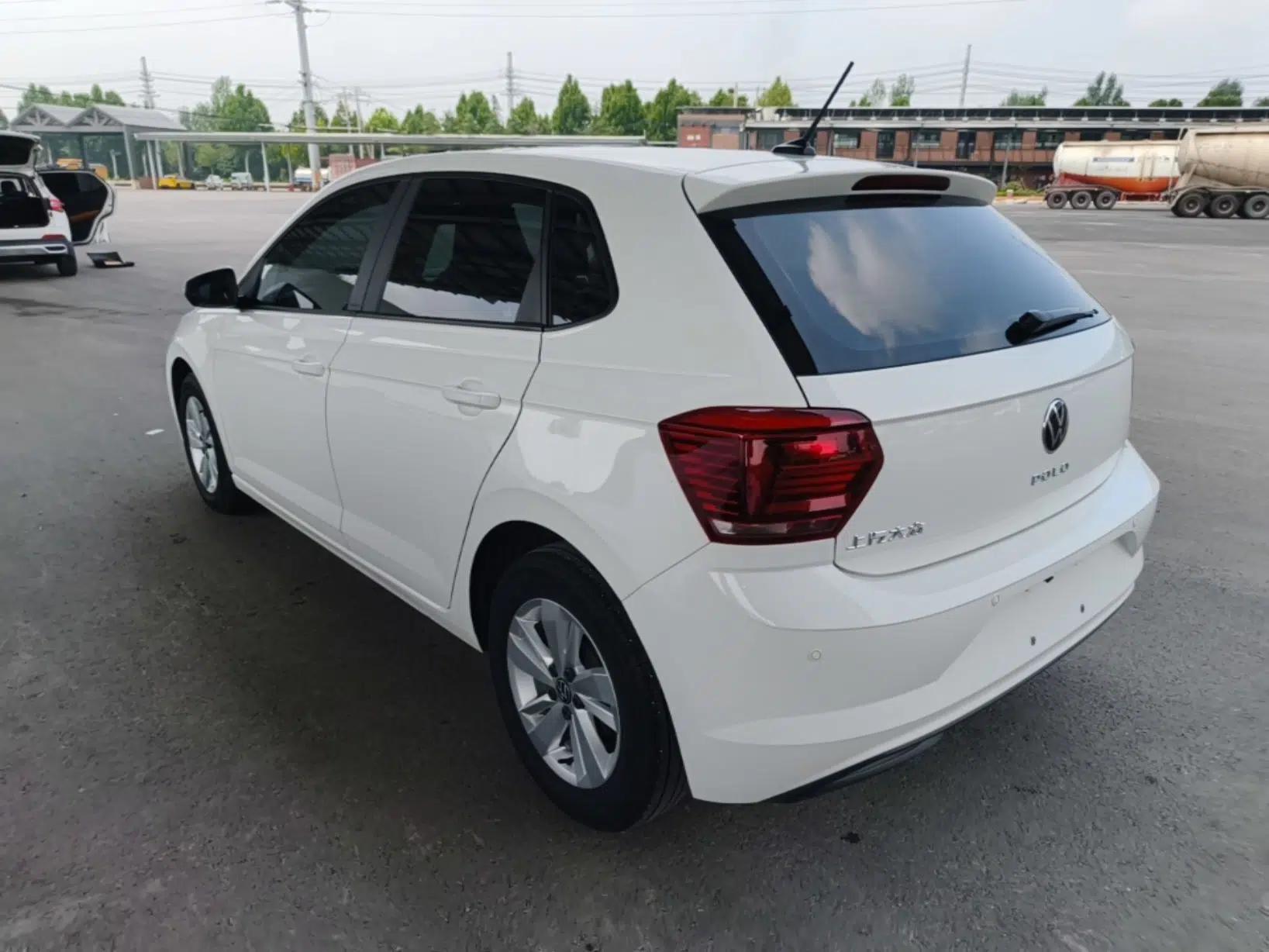Volkswagen Polo 2021 Plus 1.5L Automatic Panoramic Enjoyment Edition — миниатюра 4
