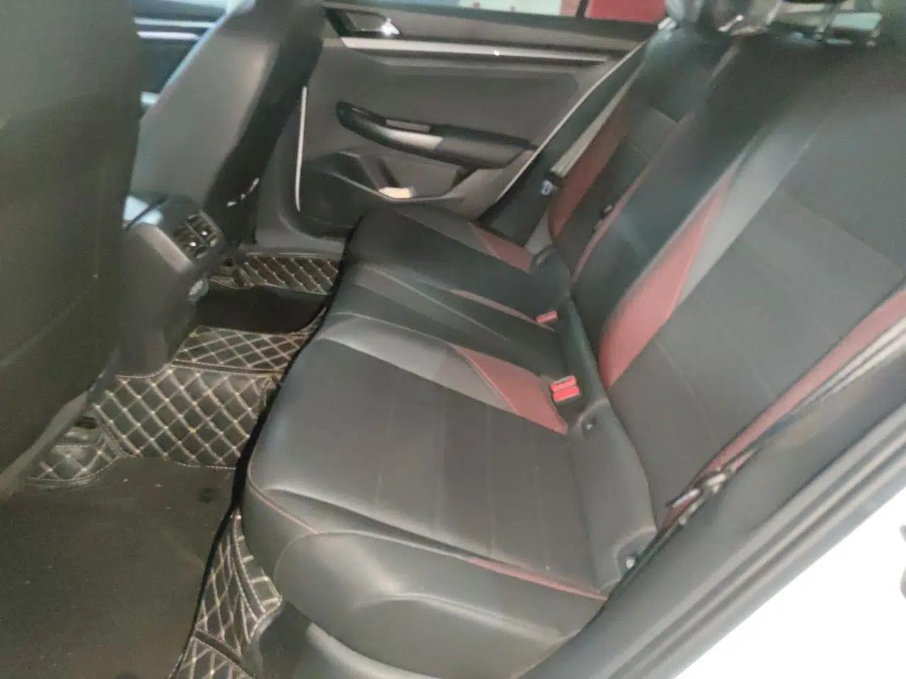 Volkswagen Bora 2021 1.5L Automatic Comfort Smart Connect Edition — миниатюра 17