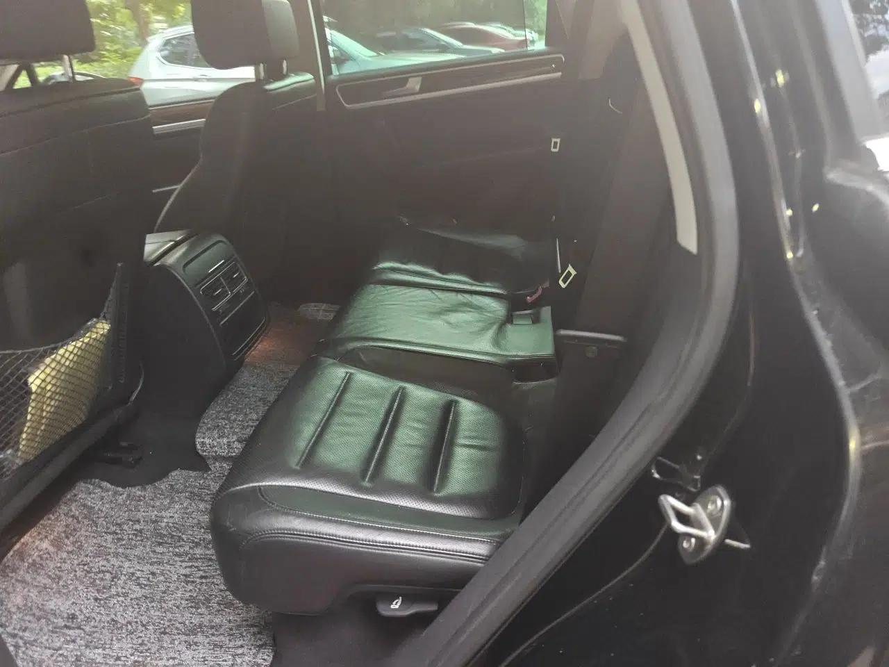 Volkswagen Touareg 2011 3.0 TSI High-End Version — миниатюра 17