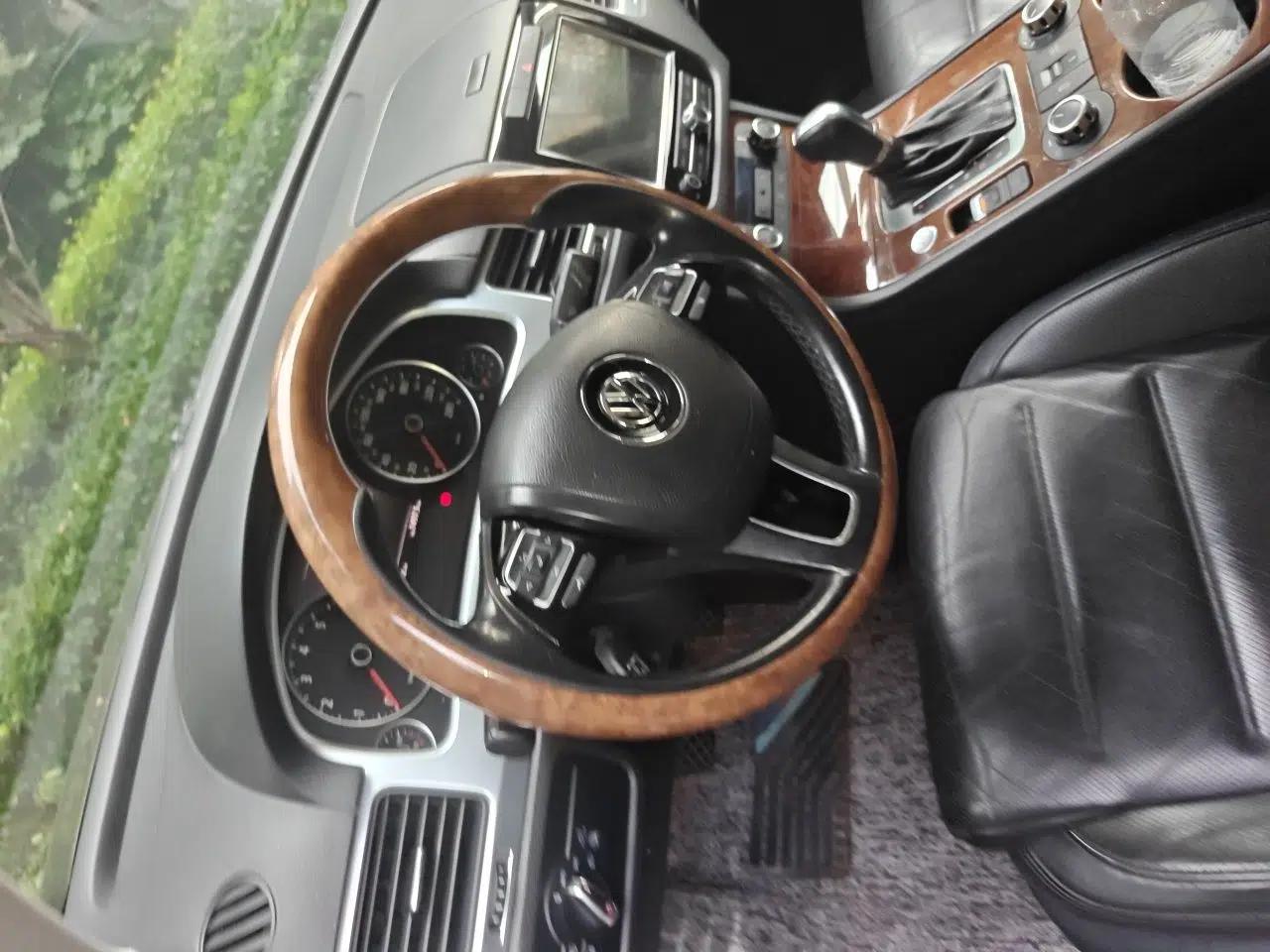 Volkswagen Touareg 2011 3.0 TSI High-End Version — миниатюра 10