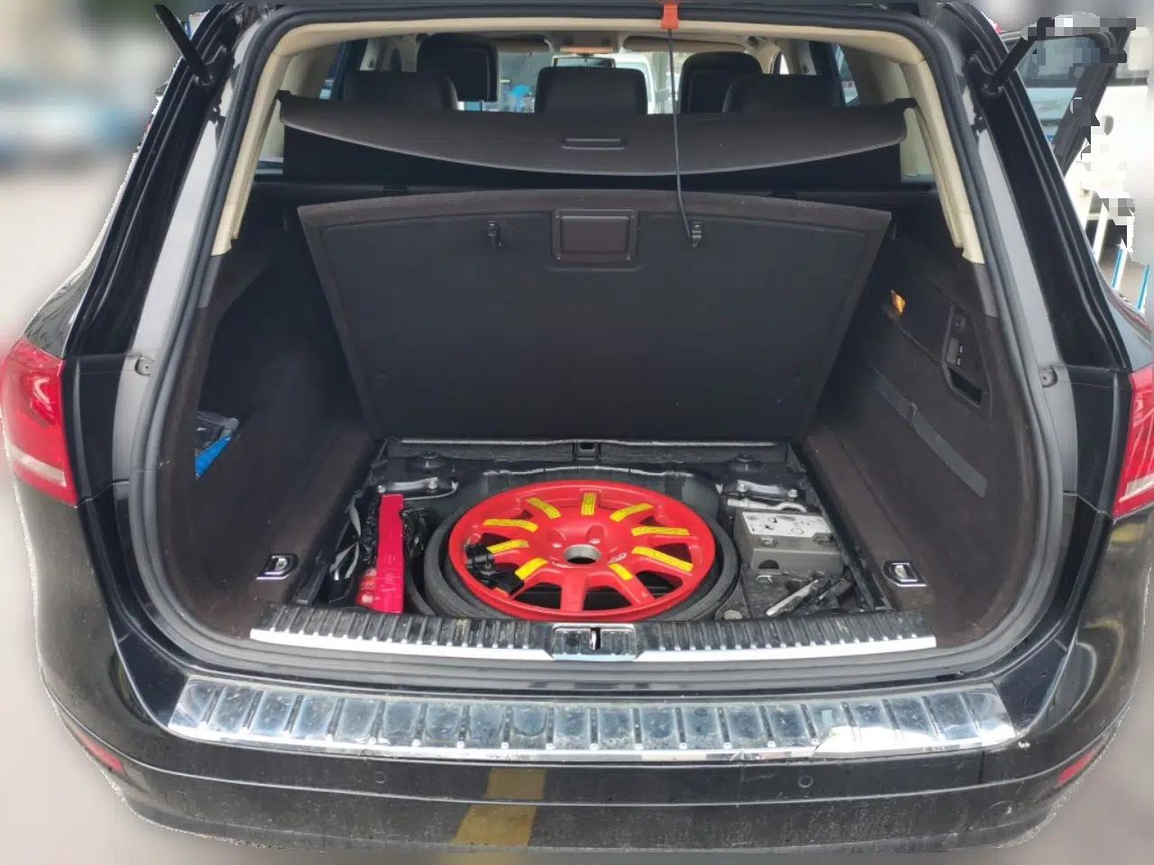 Volkswagen Touareg 2011 3.0 TSI Standard Version — миниатюра 19